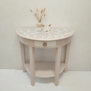 Anni's Art and Living-Konsolen-Tisch-Upcycling-Wien-Bohostyle-Beige-Weiß-Blatt-Muster-Interior-