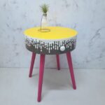 Anni's Art and Living-Möbel-Upcycling-Wien-Cheesecake-Nachtkästchen-Beistelltisch-originell-bunt-Designmöbel-Möbelunikat-farbenfroh-schablonenkunst