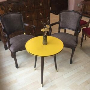 Vintage-Designtisch-Gelb-Braun-Holz-Drahtverzierung-Upcycling