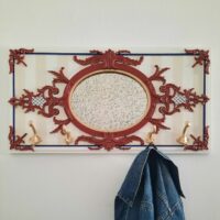 Anni's Art and Living-Barock-Garderobe-Ornament-Upcycling-Wien-Interiordesign-Kunsthandwerk-bunte Möbel-Wohnaccessoires