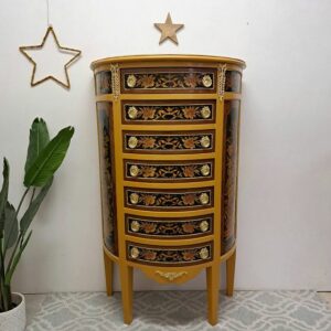 Anni's Art and Living-antik-Kommode-OldiebutGoldie-Möbelunikat-Upcycling-Wien
