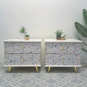 Anni's Art and Living-Terrazzo-Nachtkästchen-Möbel-Upcycling-Wien-Interiordesign-Einzelstücke