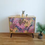 Anni's Art and Living-Springvibes-Kommode-Schrank-floral-Upcycling-Wien-Möbel-originell-Interiordesign-Unikat-Anni Mori