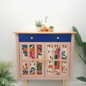 Anni's Art and Living_Upcycling_Leopard_Interiordesign_rosa_blau_orange_individuelle_Möbelgestaltung_ausaltmachneu_buntwohnen_farbenfroh_Leos_Möbel_Wien_Anni Mori